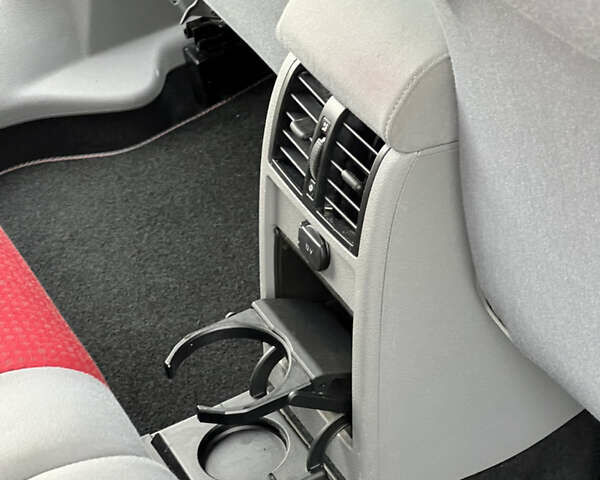 Фольксваген Кадди 2009 в Житомире на Automoto.ua Серый Фольксваген Кадди, объемом двигателя 1.6 л и пробегом 139 тыс. км за 9299 $, фото 30 на Automoto.ua