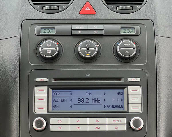 Фольксваген Кадди 2009 в Житомире на Automoto.ua Серый Фольксваген Кадди, объемом двигателя 1.6 л и пробегом 139 тыс. км за 9299 $, фото 32 на Automoto.ua