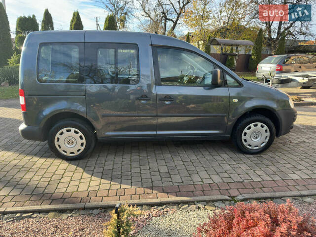 Серый Фольксваген Кадди, объемом двигателя 1.6 л и пробегом 189 тыс. км за 6950 $, фото 12 на Automoto.ua