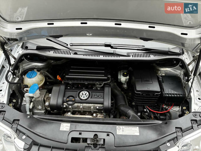 Серый Фольксваген Кадди, объемом двигателя 1.4 л и пробегом 187 тыс. км за 7700 $, фото 17 на Automoto.ua