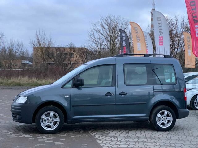 Сірий Фольксваген Кадді, об'ємом двигуна 1.6 л та пробігом 223 тис. км за 8255 $, фото 3 на Automoto.ua