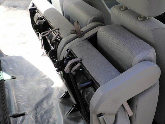 Сірий Фольксваген Кадді, об'ємом двигуна 0.14 л та пробігом 186 тис. км за 7650 $, фото 20 на Automoto.ua