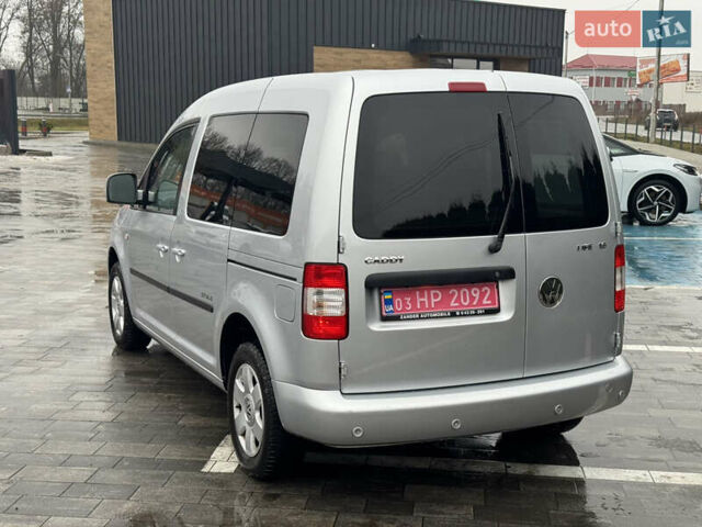 Сірий Фольксваген Кадді, об'ємом двигуна 0 л та пробігом 242 тис. км за 8400 $, фото 13 на Automoto.ua