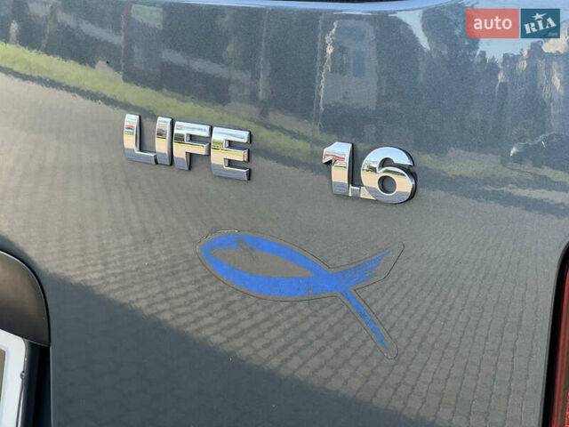 Сірий Фольксваген Кадді, об'ємом двигуна 1.6 л та пробігом 135 тис. км за 9200 $, фото 20 на Automoto.ua