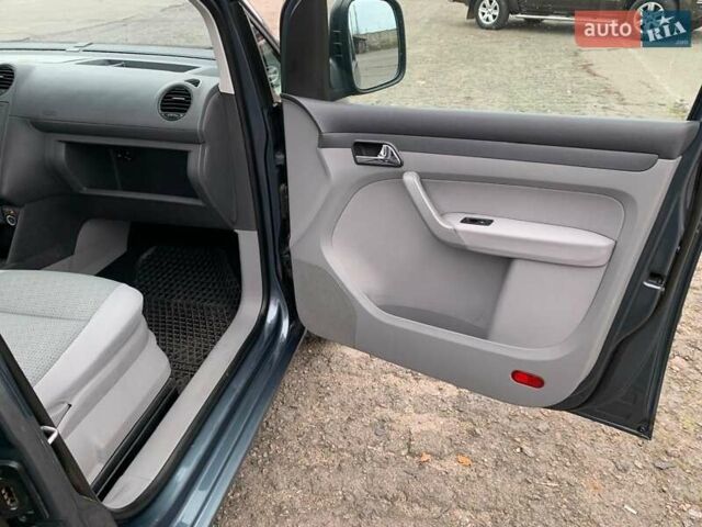 Серый Фольксваген Кадди, объемом двигателя 1.4 л и пробегом 161 тыс. км за 7300 $, фото 13 на Automoto.ua