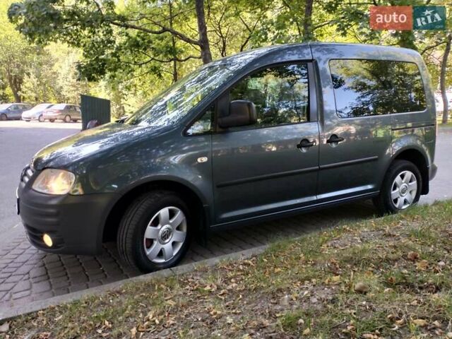 Серый Фольксваген Кадди, объемом двигателя 1.9 л и пробегом 232 тыс. км за 9700 $, фото 8 на Automoto.ua