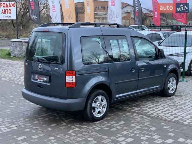 Серый Фольксваген Кадди, объемом двигателя 1.6 л и пробегом 223 тыс. км за 8255 $, фото 13 на Automoto.ua