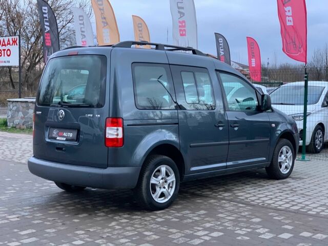 Сірий Фольксваген Кадді, об'ємом двигуна 1.6 л та пробігом 223 тис. км за 8255 $, фото 4 на Automoto.ua