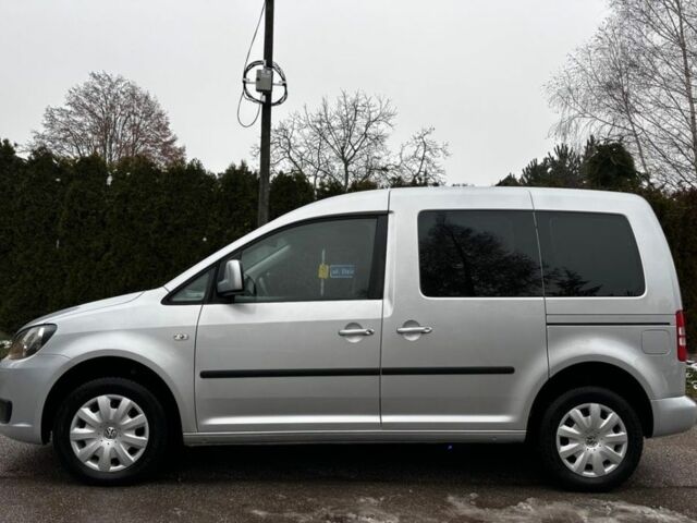 Сірий Фольксваген Кадді, об'ємом двигуна 2 л та пробігом 227 тис. км за 3200 $, фото 2 на Automoto.ua