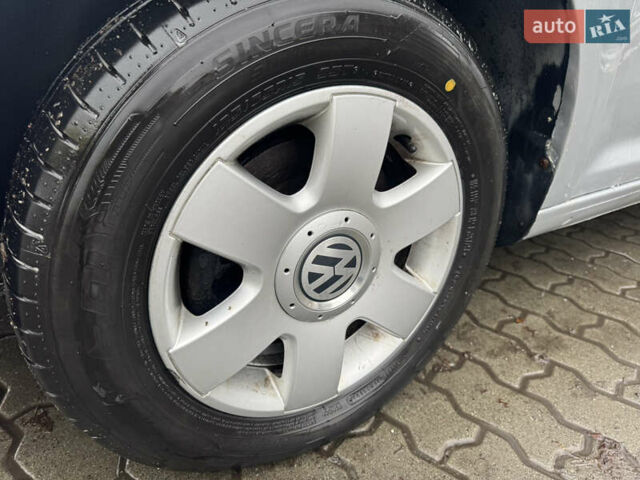 Серый Фольксваген Кадди, объемом двигателя 1.6 л и пробегом 167 тыс. км за 7899 $, фото 21 на Automoto.ua