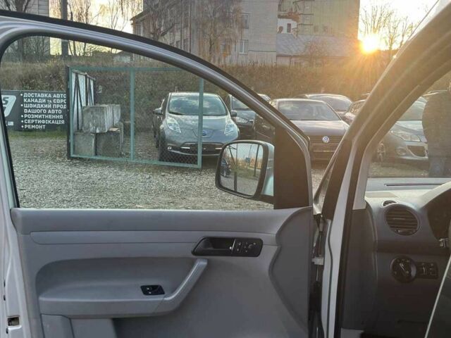 Серый Фольксваген Кадди, объемом двигателя 1.9 л и пробегом 258 тыс. км за 6990 $, фото 17 на Automoto.ua