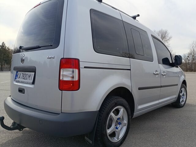 Сірий Фольксваген Кадді, об'ємом двигуна 1.4 л та пробігом 180 тис. км за 7750 $, фото 9 на Automoto.ua