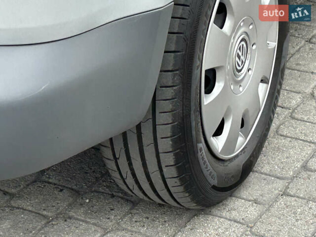 Серый Фольксваген Кадди, объемом двигателя 1.4 л и пробегом 193 тыс. км за 6950 $, фото 18 на Automoto.ua