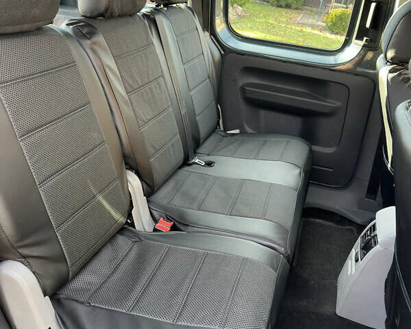 Серый Фольксваген Кадди, объемом двигателя 1.6 л и пробегом 189 тыс. км за 6950 $, фото 19 на Automoto.ua