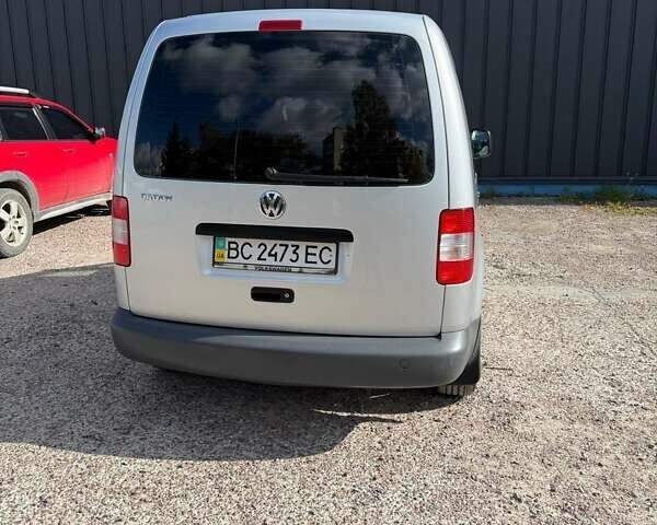 Серый Фольксваген Кадди, объемом двигателя 1.9 л и пробегом 185 тыс. км за 9300 $, фото 5 на Automoto.ua