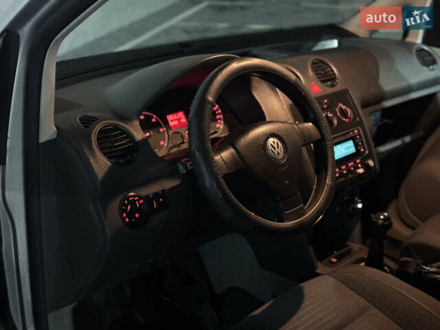 Сірий Фольксваген Кадді, об'ємом двигуна 1.9 л та пробігом 270 тис. км за 6799 $, фото 26 на Automoto.ua