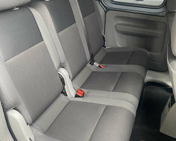 Серый Фольксваген Кадди, объемом двигателя 1.6 л и пробегом 269 тыс. км за 7900 $, фото 21 на Automoto.ua