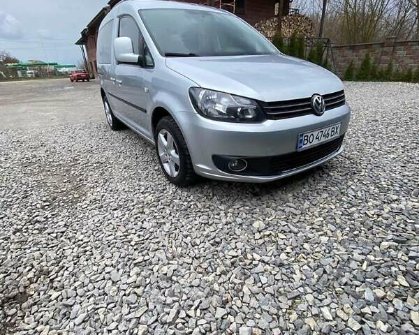 Серый Фольксваген Кадди, объемом двигателя 1.6 л и пробегом 160 тыс. км за 9999 $, фото 13 на Automoto.ua