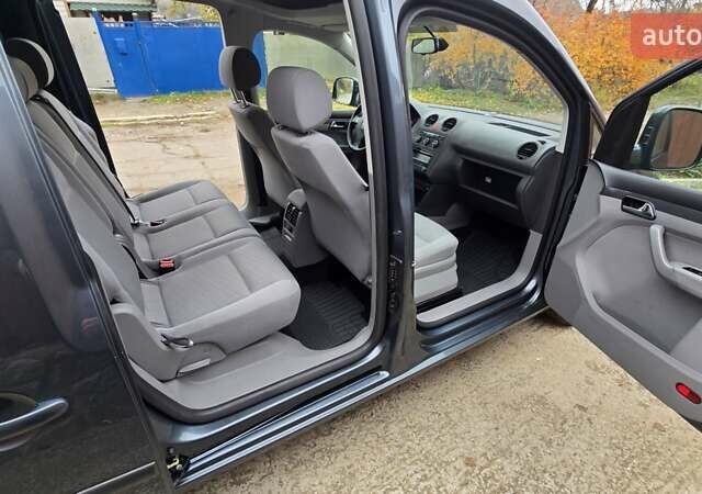 Серый Фольксваген Кадди, объемом двигателя 1.6 л и пробегом 225 тыс. км за 9499 $, фото 64 на Automoto.ua