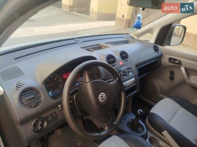 Сірий Фольксваген Кадді, об'ємом двигуна 1.9 л та пробігом 425 тис. км за 5600 $, фото 18 на Automoto.ua