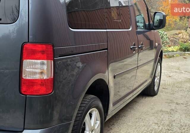 Серый Фольксваген Кадди, объемом двигателя 1.6 л и пробегом 225 тыс. км за 9499 $, фото 22 на Automoto.ua