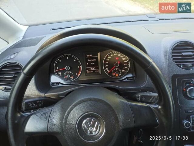 Серый Фольксваген Кадди, объемом двигателя 1.6 л и пробегом 257 тыс. км за 9900 $, фото 17 на Automoto.ua