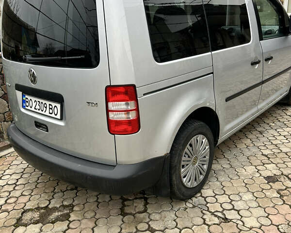 Серый Фольксваген Кадди, объемом двигателя 1.6 л и пробегом 154 тыс. км за 8550 $, фото 17 на Automoto.ua