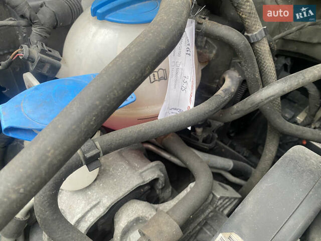 Серый Фольксваген Кадди, объемом двигателя 1.6 л и пробегом 269 тыс. км за 7900 $, фото 35 на Automoto.ua