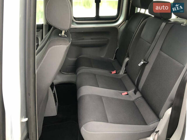 Серый Фольксваген Кадди, объемом двигателя 1.6 л и пробегом 257 тыс. км за 8500 $, фото 28 на Automoto.ua