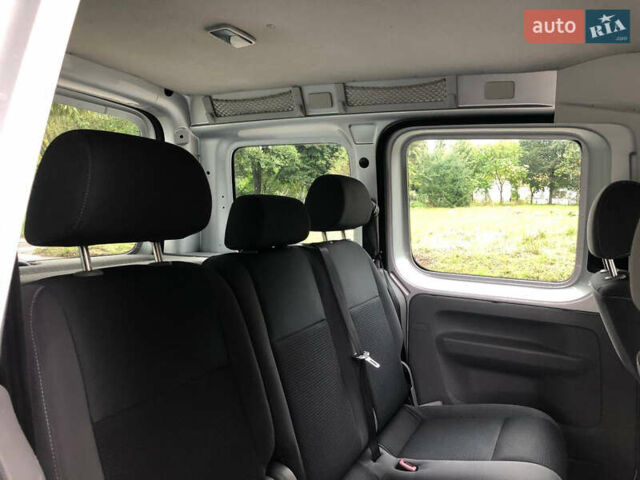 Серый Фольксваген Кадди, объемом двигателя 1.6 л и пробегом 257 тыс. км за 8500 $, фото 41 на Automoto.ua