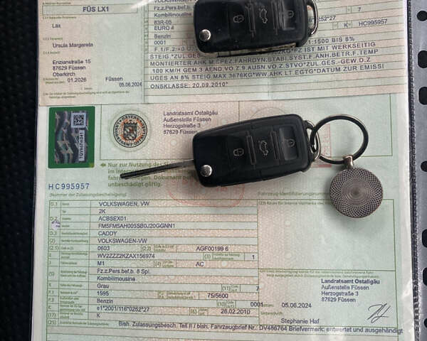 Серый Фольксваген Кадди, объемом двигателя 1.6 л и пробегом 269 тыс. км за 7900 $, фото 37 на Automoto.ua