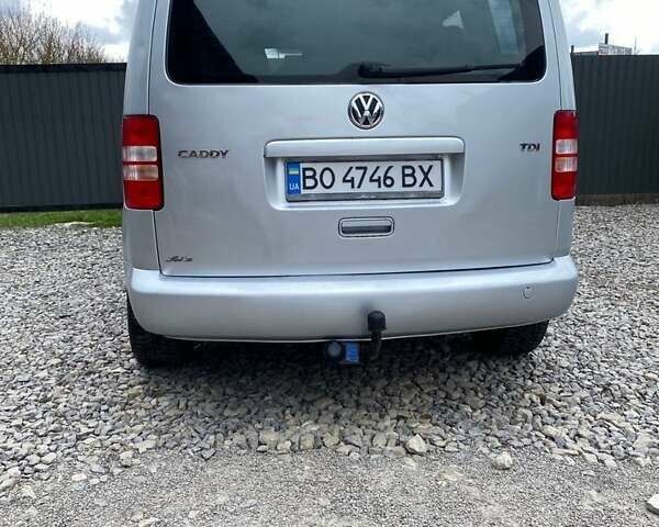 Серый Фольксваген Кадди, объемом двигателя 1.6 л и пробегом 160 тыс. км за 9999 $, фото 11 на Automoto.ua