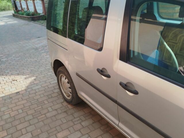 Сірий Фольксваген Кадді, об'ємом двигуна 1.9 л та пробігом 225 тис. км за 6855 $, фото 2 на Automoto.ua