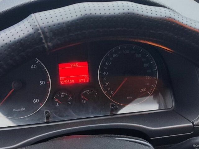 Серый Фольксваген Кадди, объемом двигателя 1.9 л и пробегом 270 тыс. км за 7500 $, фото 2 на Automoto.ua