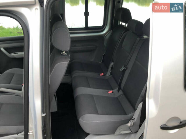 Серый Фольксваген Кадди, объемом двигателя 1.6 л и пробегом 257 тыс. км за 8500 $, фото 27 на Automoto.ua