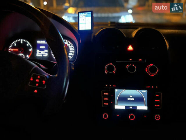 Серый Фольксваген Кадди, объемом двигателя 1.6 л и пробегом 226 тыс. км за 9450 $, фото 9 на Automoto.ua