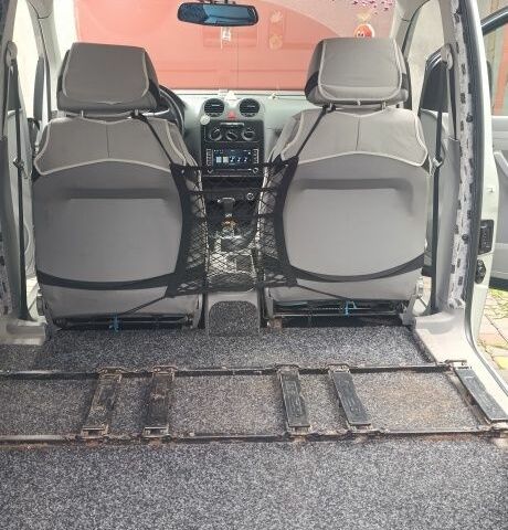 Серый Фольксваген Кадди, объемом двигателя 0 л и пробегом 260 тыс. км за 8000 $, фото 11 на Automoto.ua