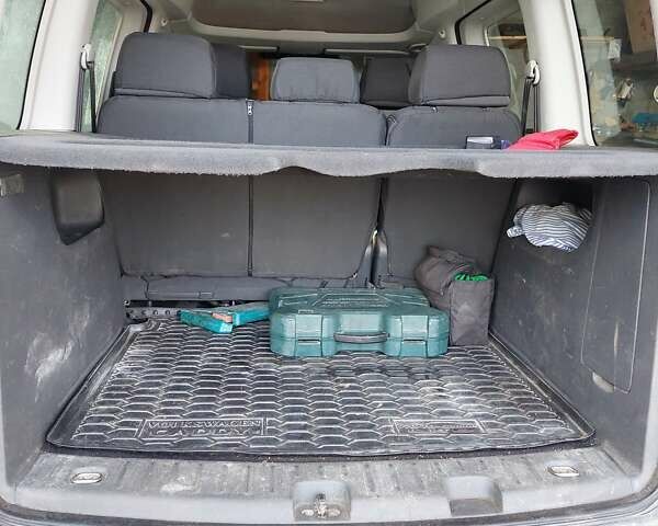 Фольксваген Кадди 2010 в Сарнах на Automoto.ua Серый Фольксваген Кадди, объемом двигателя 1.6 л и пробегом 198 тыс. км за 9200 $, фото 16 на Automoto.ua