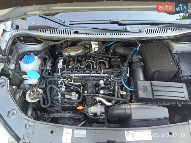 Серый Фольксваген Кадди, объемом двигателя 1.6 л и пробегом 257 тыс. км за 9900 $, фото 8 на Automoto.ua