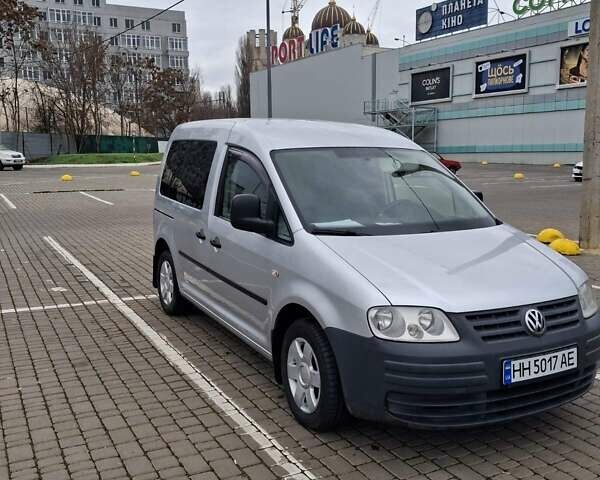 Сірий Фольксваген Кадді, об'ємом двигуна 1.9 л та пробігом 307 тис. км за 8000 $, фото 4 на Automoto.ua