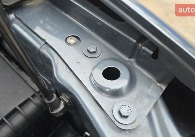 Серый Фольксваген Кадди, объемом двигателя 1.6 л и пробегом 225 тыс. км за 9499 $, фото 40 на Automoto.ua