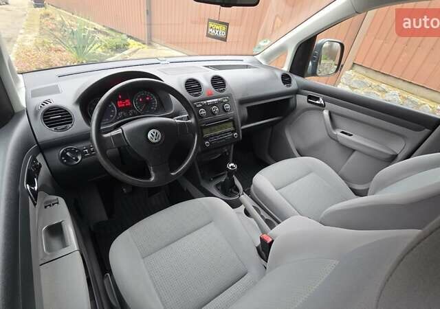 Серый Фольксваген Кадди, объемом двигателя 1.6 л и пробегом 225 тыс. км за 9499 $, фото 59 на Automoto.ua