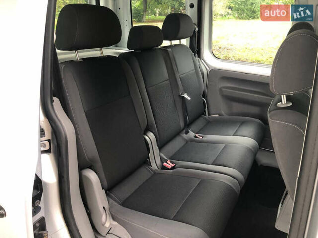 Серый Фольксваген Кадди, объемом двигателя 1.6 л и пробегом 257 тыс. км за 8500 $, фото 39 на Automoto.ua