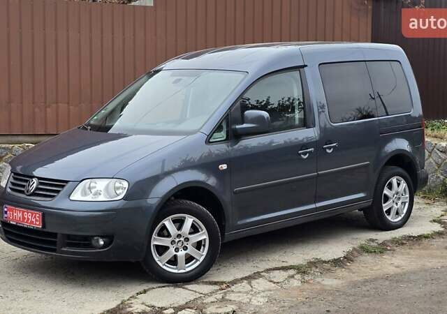 Серый Фольксваген Кадди, объемом двигателя 1.6 л и пробегом 225 тыс. км за 9499 $, фото 3 на Automoto.ua