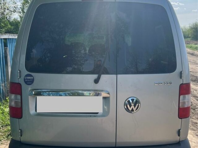 Серый Фольксваген Кадди, объемом двигателя 2 л и пробегом 200 тыс. км за 7500 $, фото 2 на Automoto.ua