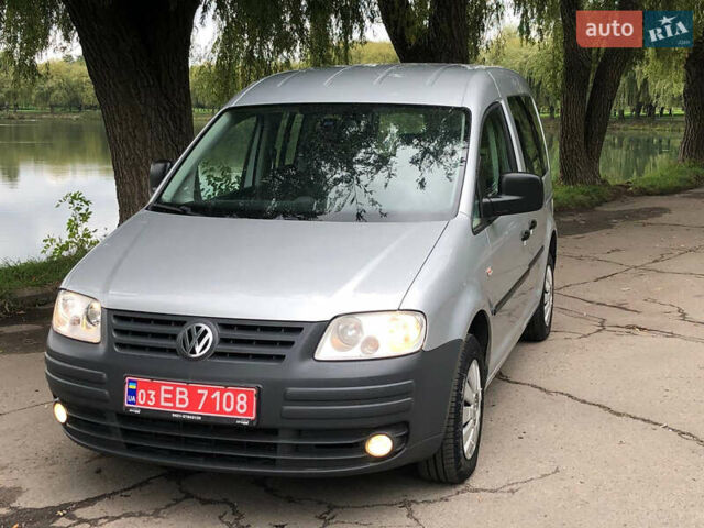 Серый Фольксваген Кадди, объемом двигателя 1.6 л и пробегом 257 тыс. км за 8500 $, фото 1 на Automoto.ua