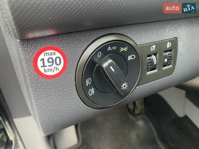 Серый Фольксваген Кадди, объемом двигателя 1.6 л и пробегом 269 тыс. км за 7900 $, фото 13 на Automoto.ua