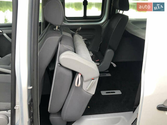 Серый Фольксваген Кадди, объемом двигателя 1.6 л и пробегом 257 тыс. км за 8500 $, фото 26 на Automoto.ua