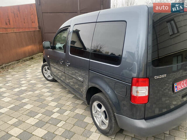 Серый Фольксваген Кадди, объемом двигателя 1.6 л и пробегом 269 тыс. км за 7900 $, фото 5 на Automoto.ua