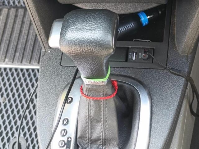 Серый Фольксваген Кадди, объемом двигателя 0 л и пробегом 260 тыс. км за 8000 $, фото 6 на Automoto.ua